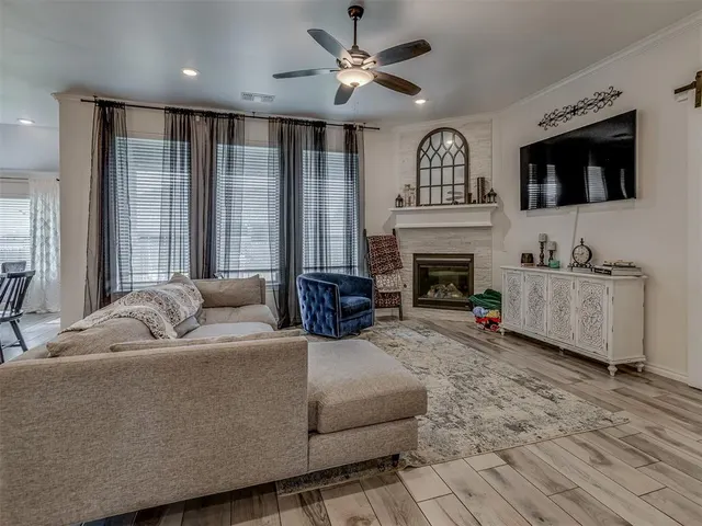 Photo 7 — 3710 Andrew Court, Norman, OK 73072