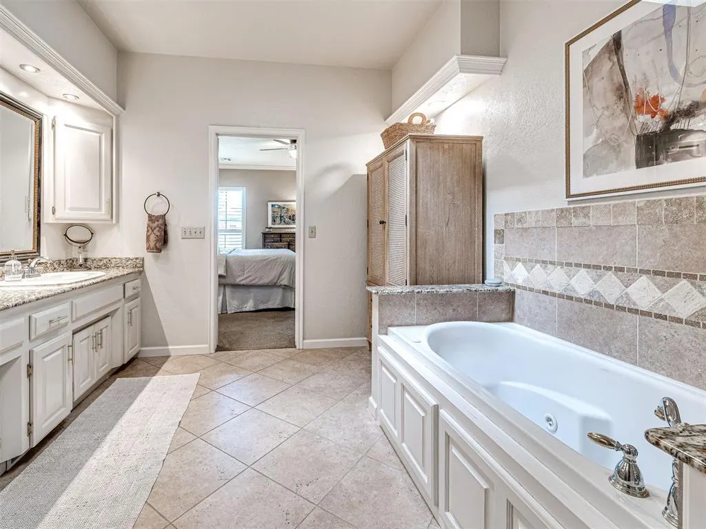 Photo 23 — 1401 Sandhurst Circle, Edmond, OK 73034