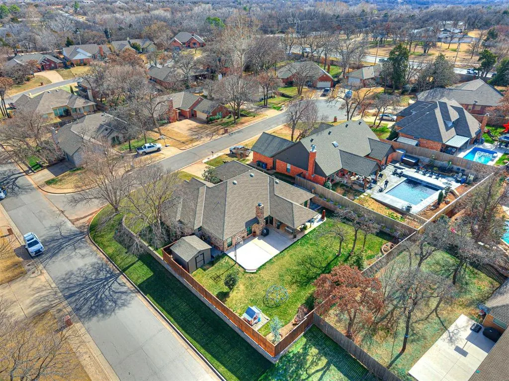 Photo 41 — 1401 Sandhurst Circle, Edmond, OK 73034