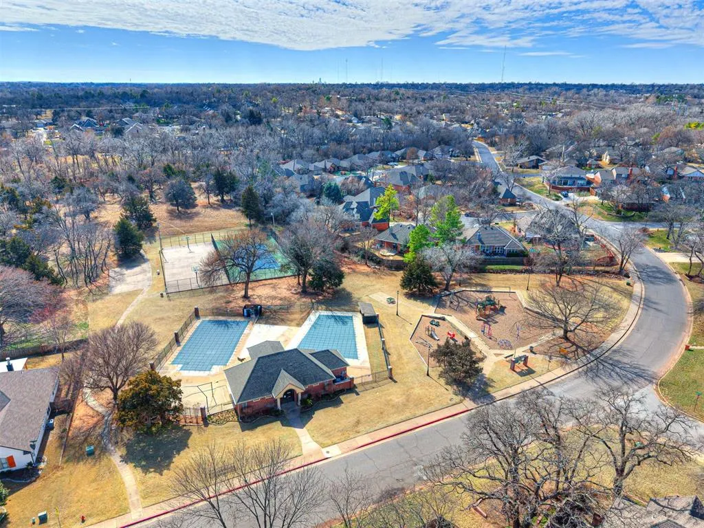 Photo 43 — 1401 Sandhurst Circle, Edmond, OK 73034