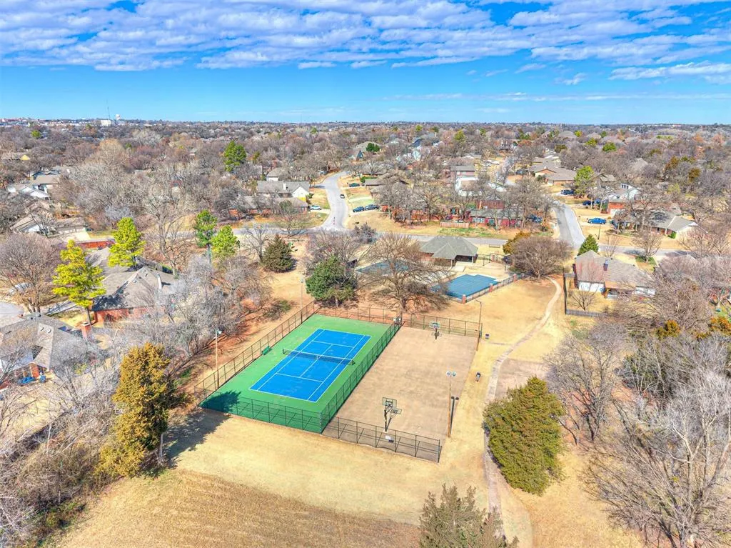 Photo 44 — 1401 Sandhurst Circle, Edmond, OK 73034