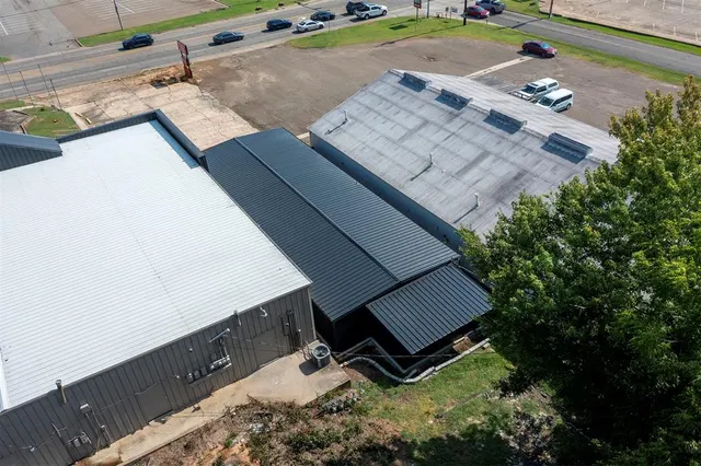 Photo 7 — 1420 E Washington Street, Idabel, OK 74745