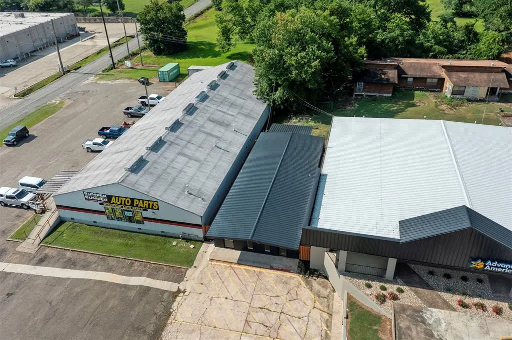 Photo 12 — 1420 E Washington Street, Idabel, OK 74745