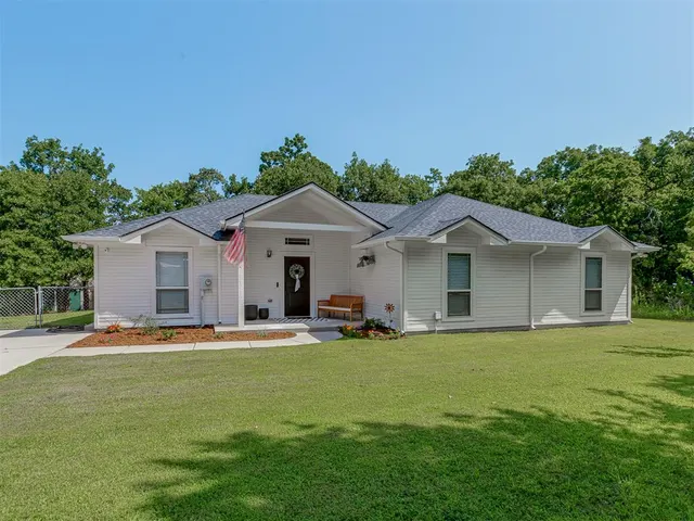 Front exterior — 3170 Red Fox Trail, Edmond, OK 73034