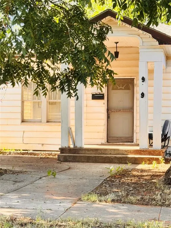 Front exterior — 919 W 2nd Street, Elk City, OK 73644