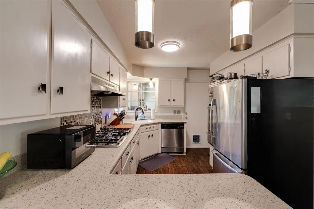 Photo 15 — 1101 Woodlawn Place, Oklahoma City, OK 73118