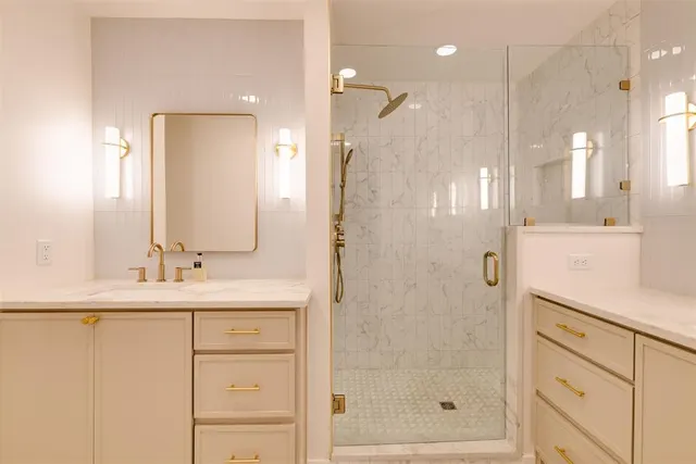 Photo 6 — 1101 Woodlawn Place, Oklahoma City, OK 73118
