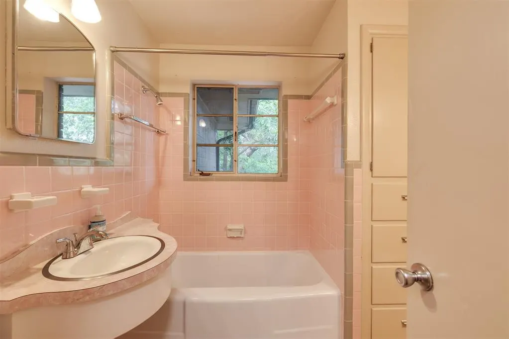 Photo 27 — 1101 Woodlawn Place, Oklahoma City, OK 73118