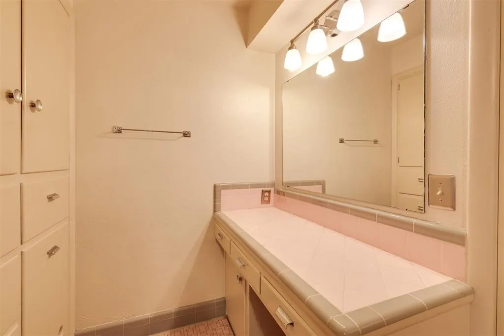 Photo 28 — 1101 Woodlawn Place, Oklahoma City, OK 73118