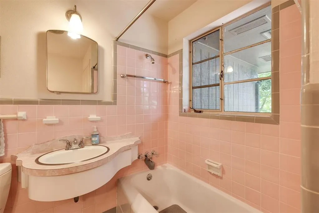 Photo 29 — 1101 Woodlawn Place, Oklahoma City, OK 73118