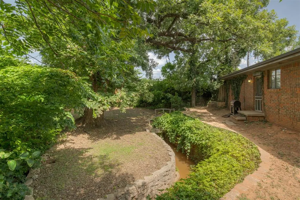 Photo 33 — 1101 Woodlawn Place, Oklahoma City, OK 73118