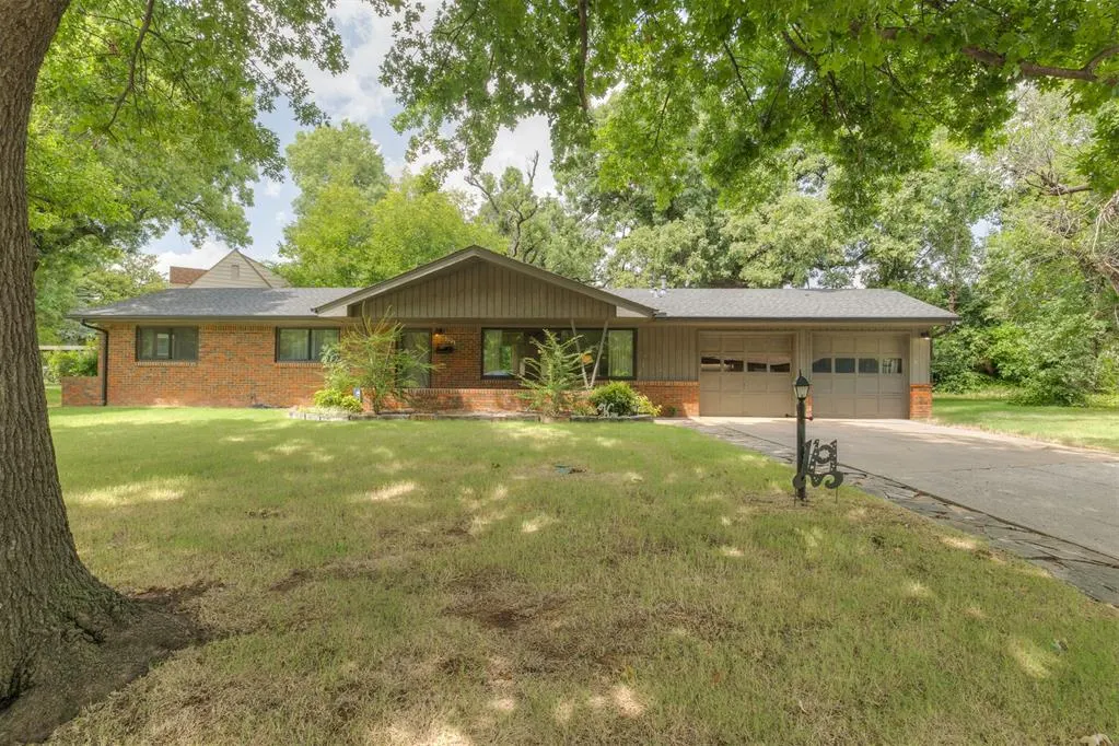Photo 38 — 1101 Woodlawn Place, Oklahoma City, OK 73118