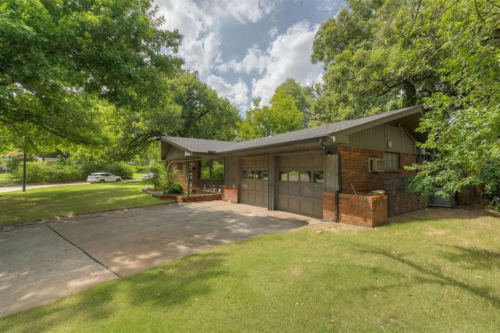 Photo 40 — 1101 Woodlawn Place, Oklahoma City, OK 73118