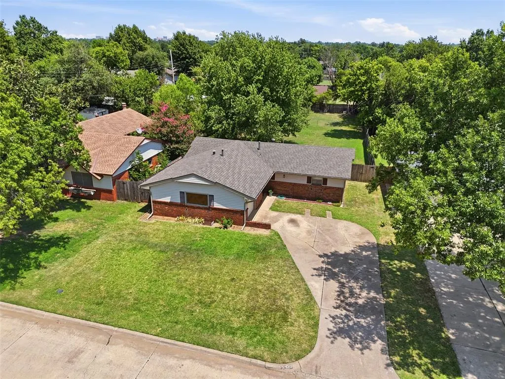 Photo 3 — 4312 N Sterling Avenue, Oklahoma City, OK 73122