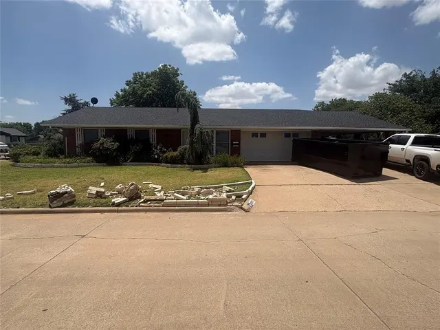 Front exterior — 1101 Polk Street, Altus, OK 73521