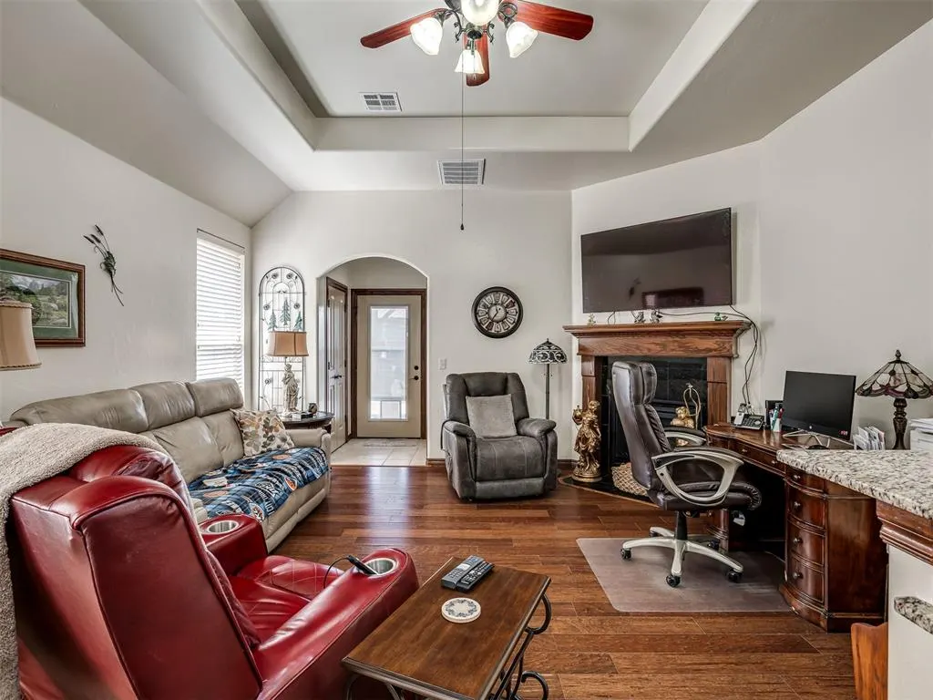 Photo 5 — 1228 SW 85th Terrace, Oklahoma City, OK 73139