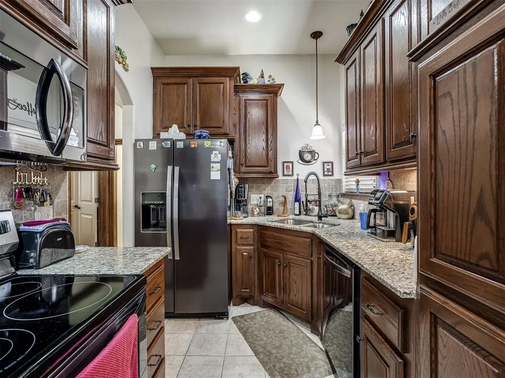 Photo 11 — 1228 SW 85th Terrace, Oklahoma City, OK 73139