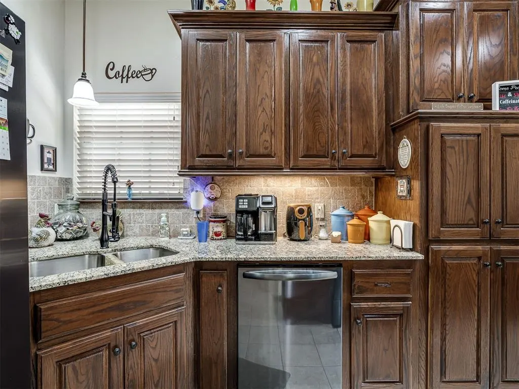 Photo 12 — 1228 SW 85th Terrace, Oklahoma City, OK 73139