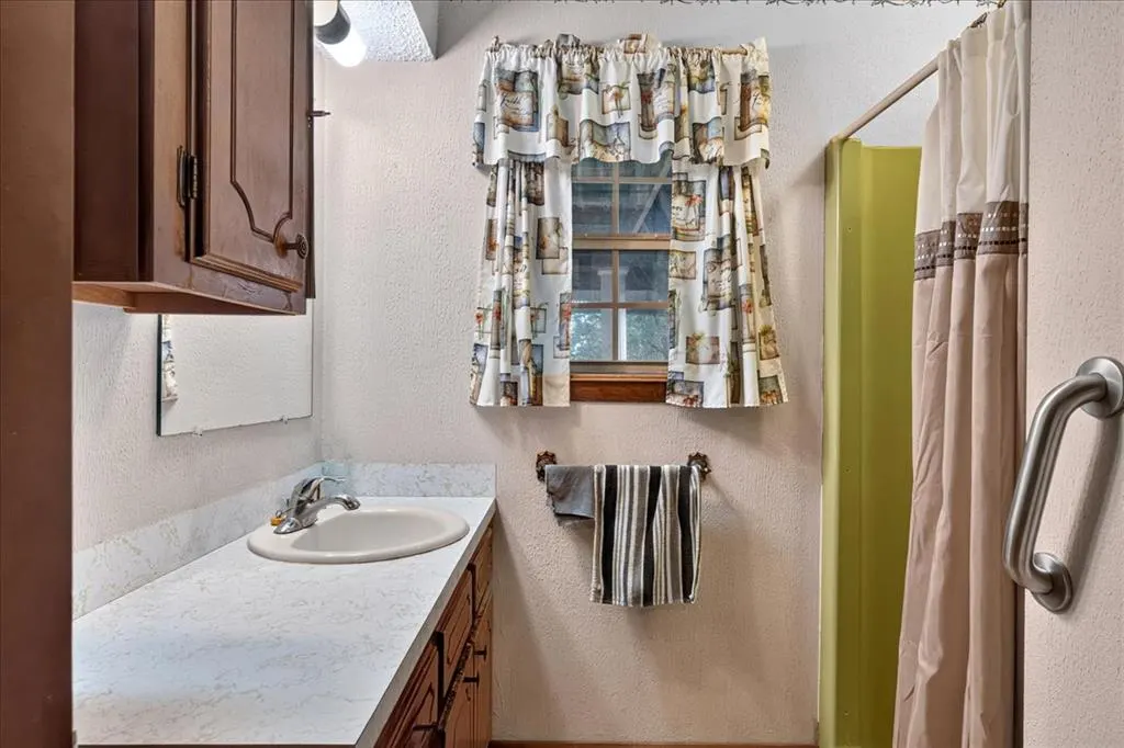 Photo 11 — 673 RYMER Road, Valliant, OK 74764