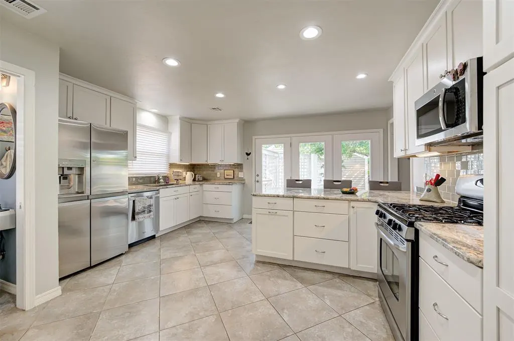 Photo 12 — 439 NW 44th Street, Oklahoma City, OK 73118