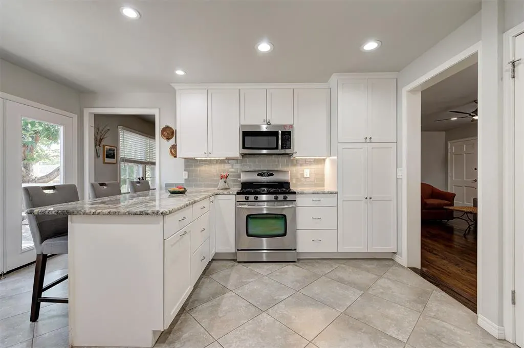 Photo 13 — 439 NW 44th Street, Oklahoma City, OK 73118