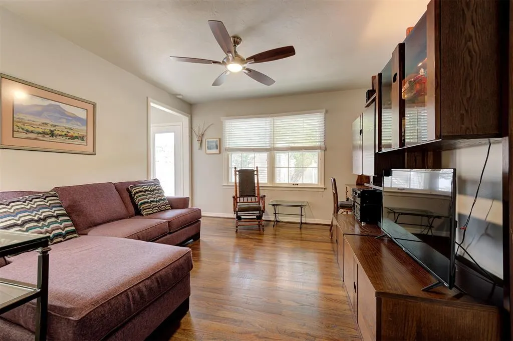 Photo 21 — 439 NW 44th Street, Oklahoma City, OK 73118
