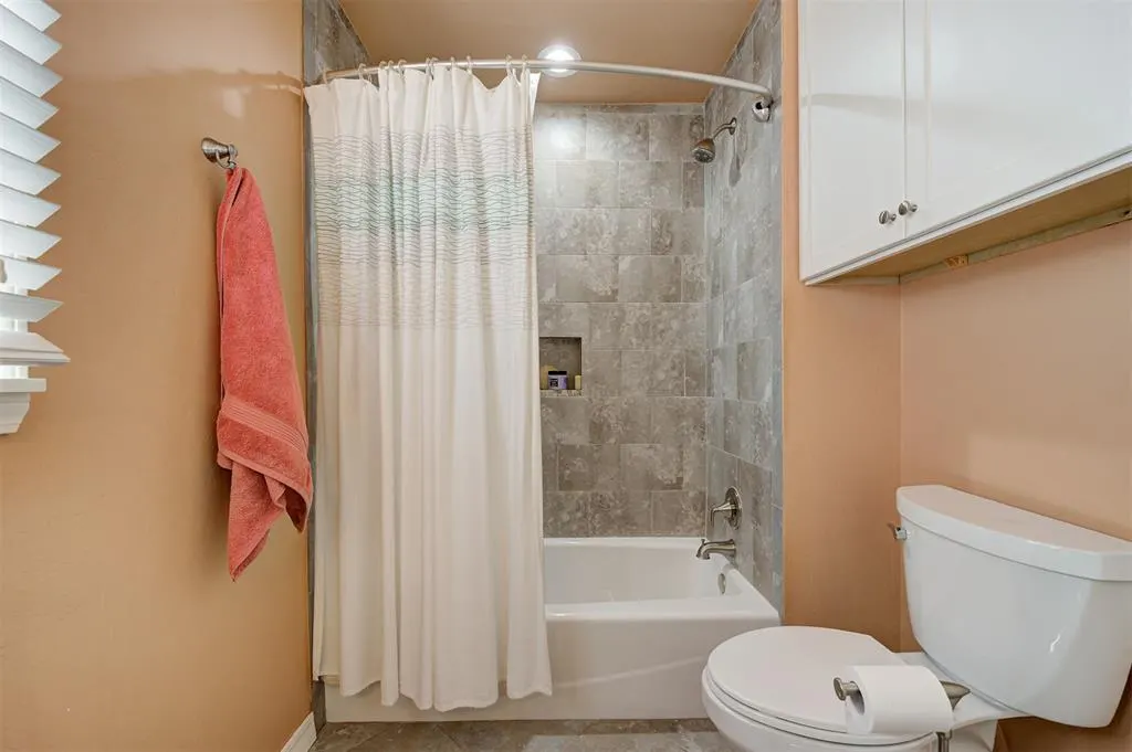 Photo 28 — 439 NW 44th Street, Oklahoma City, OK 73118