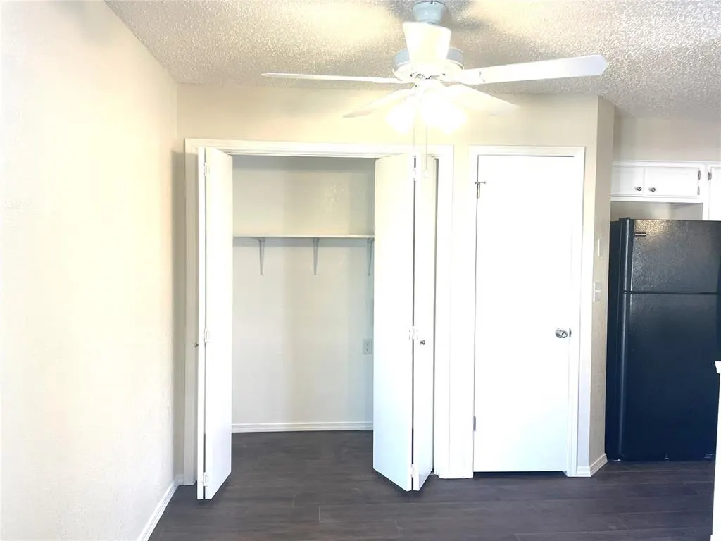 Photo 5 — 1407 Glen Oaks Court 2, Norman, OK 73071