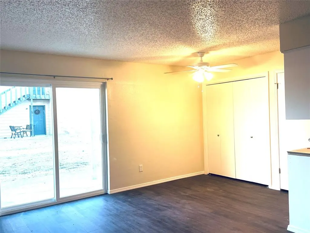 Photo 11 — 1407 Glen Oaks Court 2, Norman, OK 73071