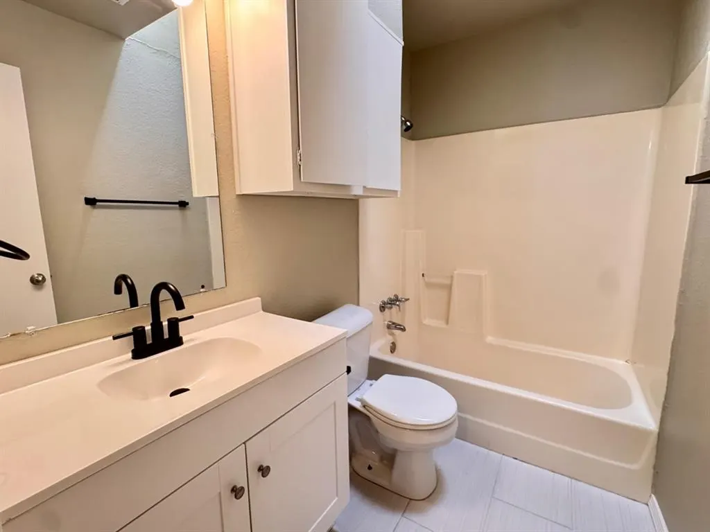 Photo 13 — 417 NE 115th Street, Oklahoma City, OK 73114