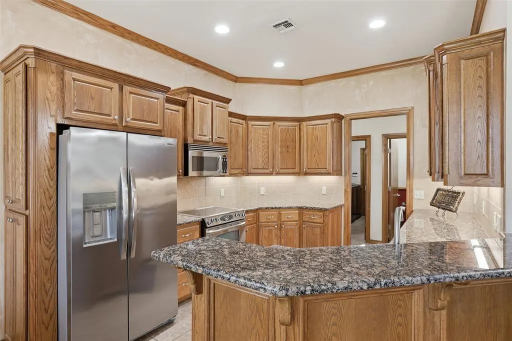 Photo 13 — 10636 NW 40th Street, Yukon, OK 73099