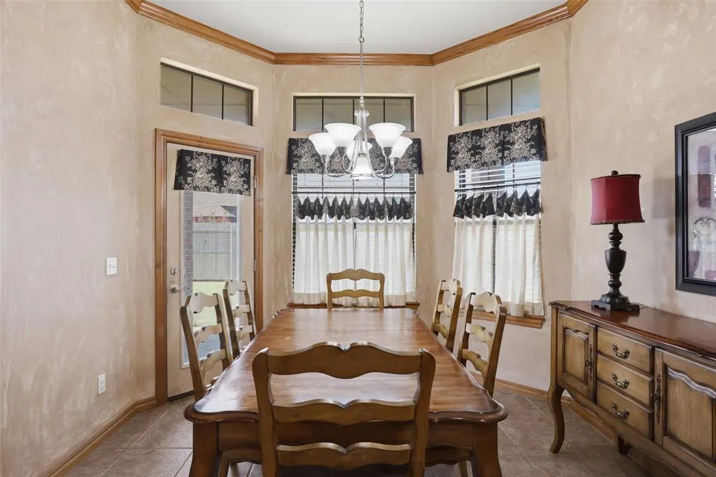 Photo 18 — 10636 NW 40th Street, Yukon, OK 73099