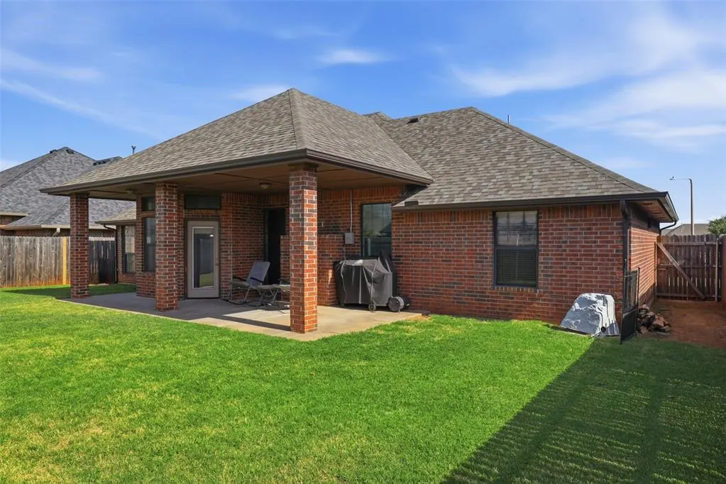 Photo 40 — 10636 NW 40th Street, Yukon, OK 73099
