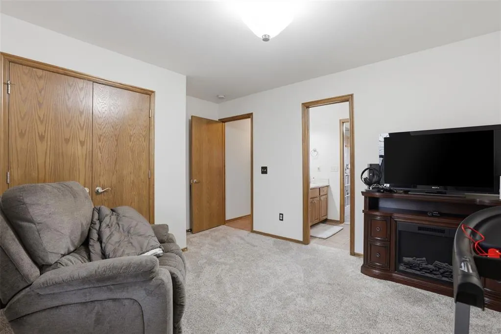 Photo 34 — 10636 NW 40th Street, Yukon, OK 73099