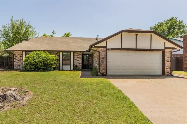 Front exterior — 1006 W Neptune Road, Edmond, OK 73003