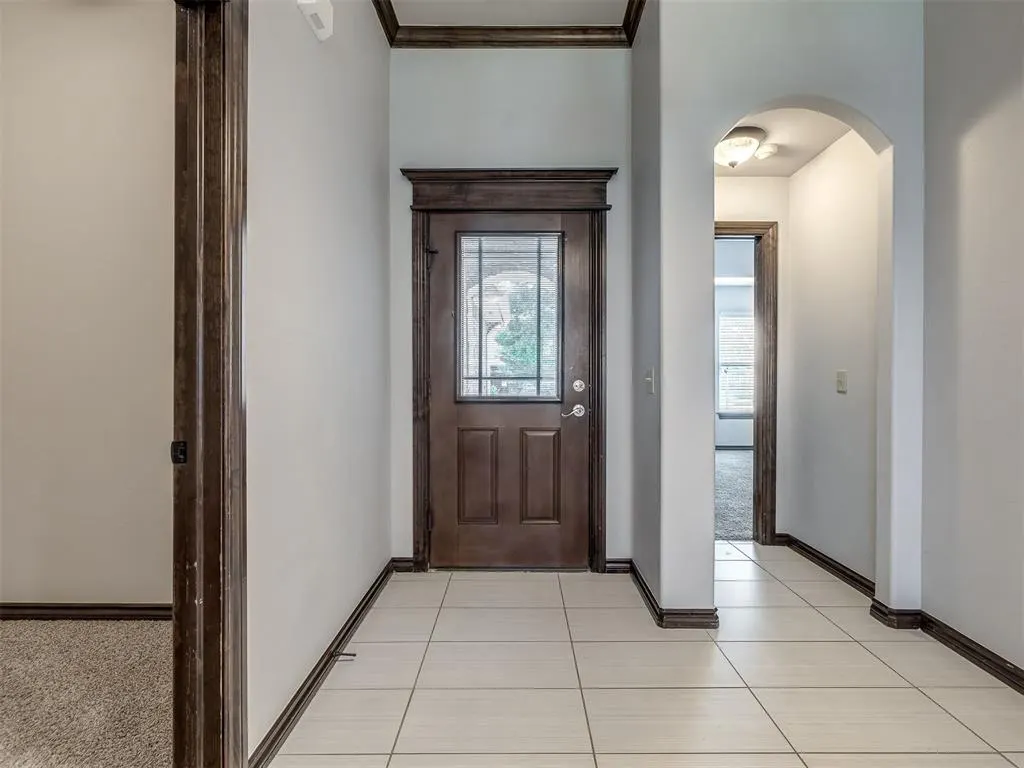 Photo 6 — 2409 Santa Monica Drive, Edmond, OK 73034