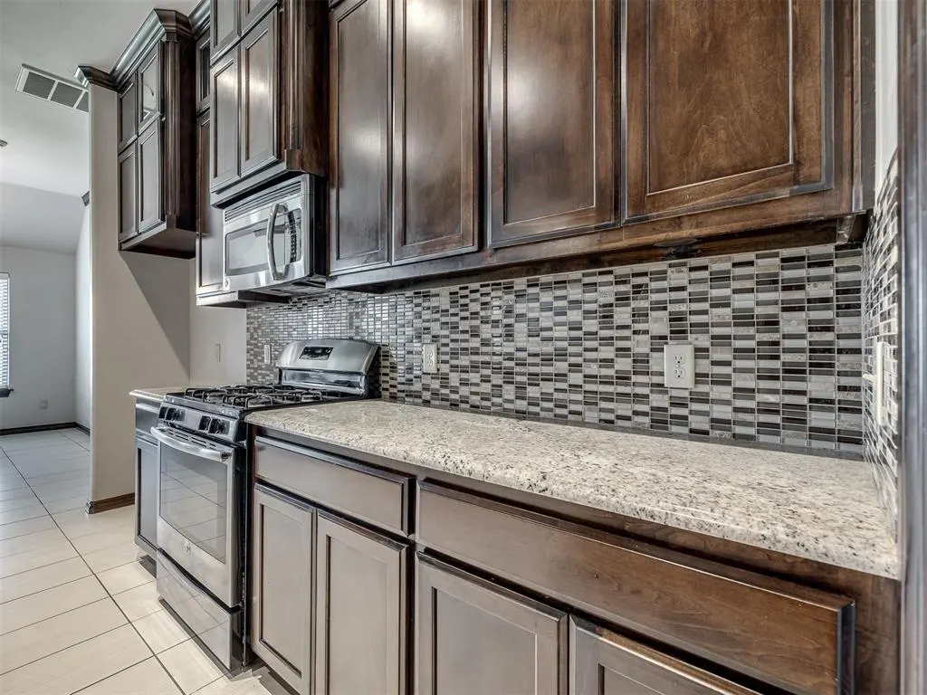 Photo 16 — 2409 Santa Monica Drive, Edmond, OK 73034