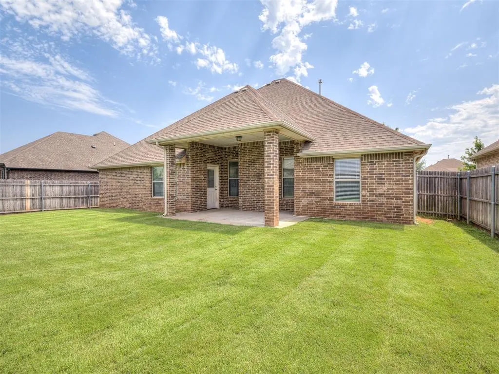 Photo 35 — 2409 Santa Monica Drive, Edmond, OK 73034