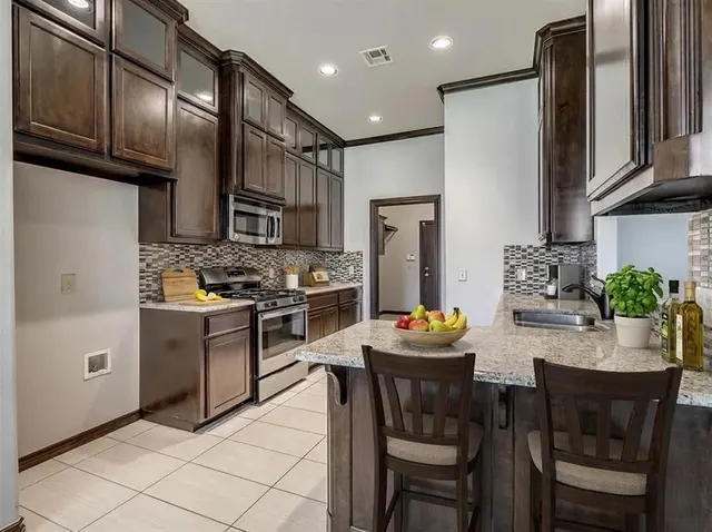 Photo 7 — 2409 Santa Monica Drive, Edmond, OK 73034