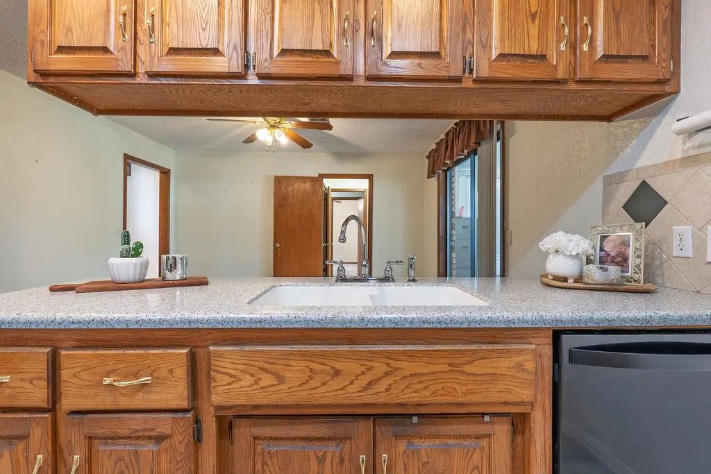 Photo 20 — 1109 W Washington Circle, Tecumseh, OK 74873