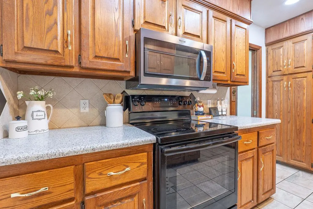 Photo 22 — 1109 W Washington Circle, Tecumseh, OK 74873