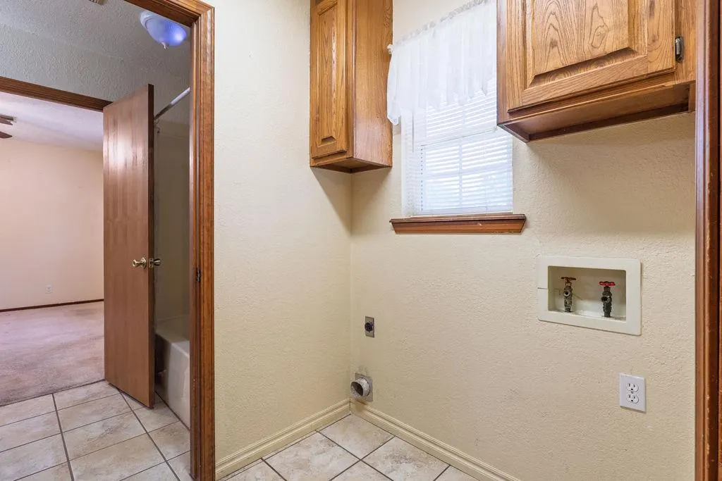 Photo 28 — 1109 W Washington Circle, Tecumseh, OK 74873