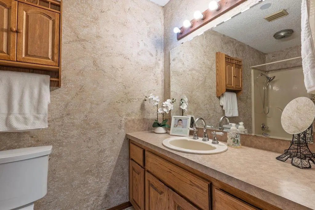 Photo 38 — 1109 W Washington Circle, Tecumseh, OK 74873