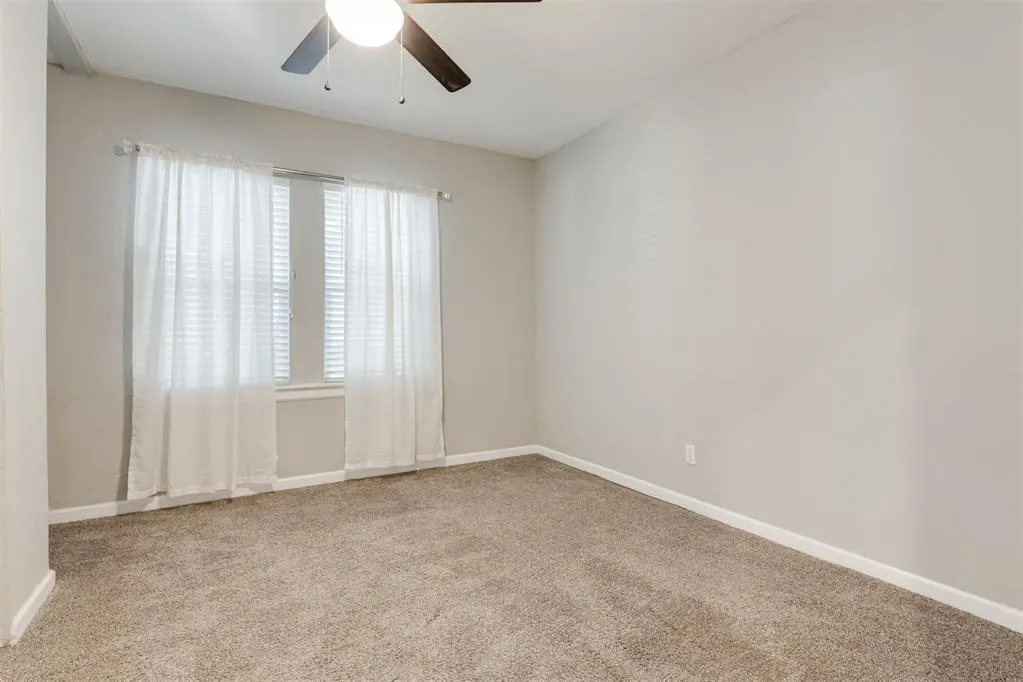 Photo 39 — 832 NW 35th Street, Oklahoma City, OK 73118