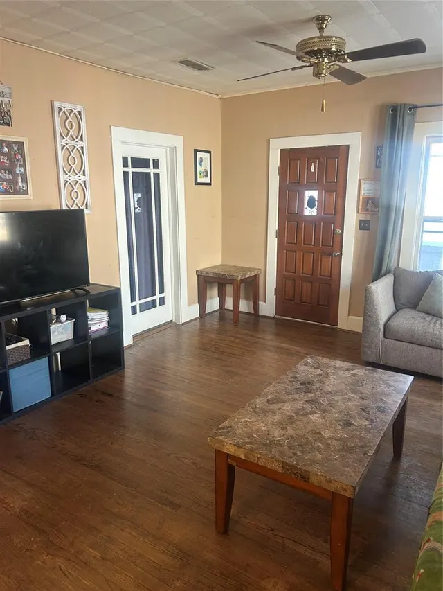 Photo 6 — 518 S Penn Avenue, Mangum, OK 73554