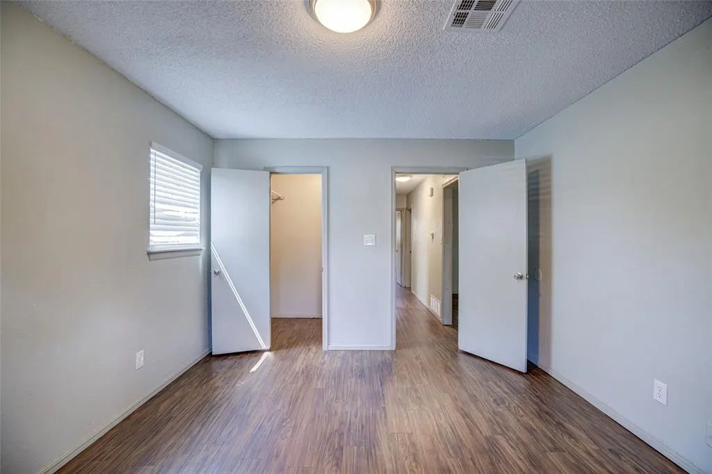 Photo 14 — 1517 Willowcliff Court, Norman, OK 73071
