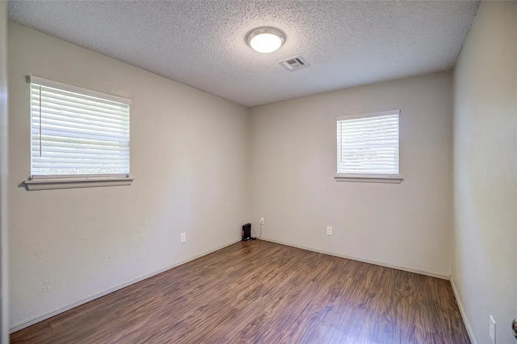 Photo 17 — 1517 Willowcliff Court, Norman, OK 73071
