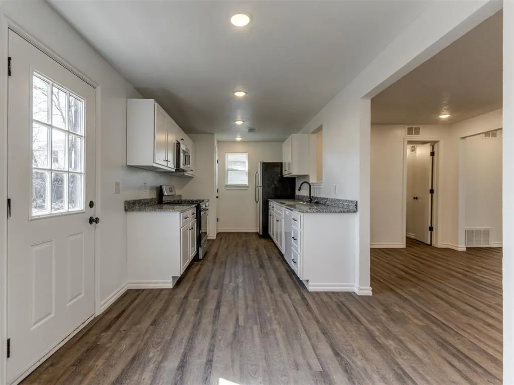 Photo 5 — 2400 NW 21 Street, Oklahoma City, OK 73107