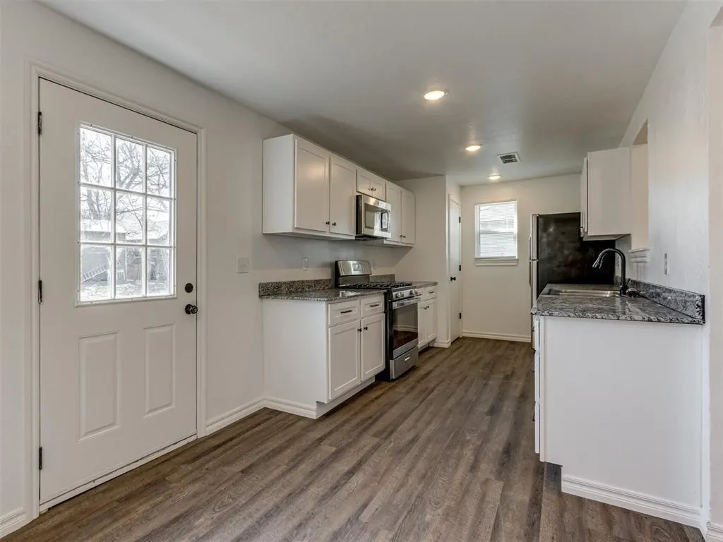 Photo 6 — 2400 NW 21 Street, Oklahoma City, OK 73107