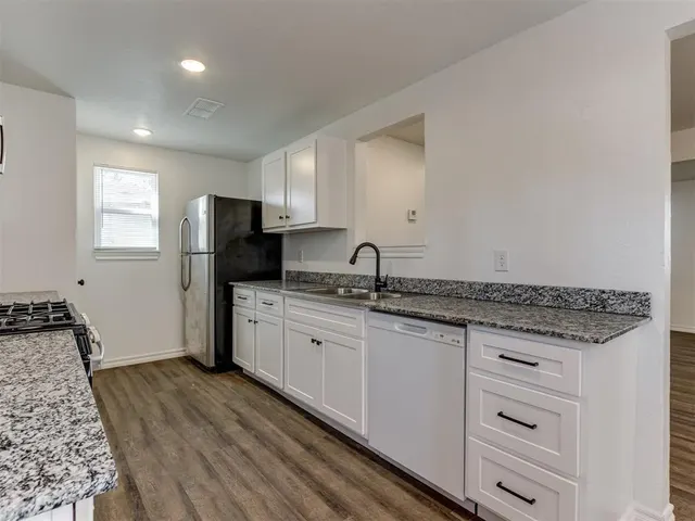 Photo 7 — 2400 NW 21 Street, Oklahoma City, OK 73107